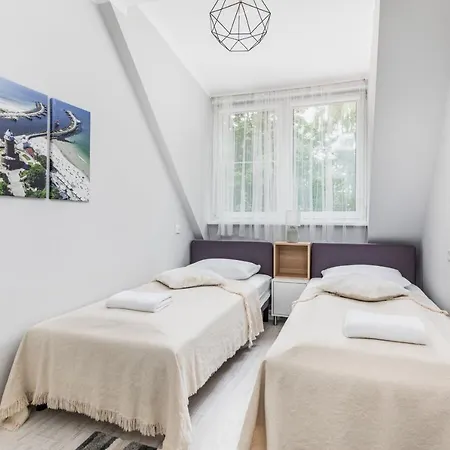 Family Three Bedroom Podczele Sunrise By Renters * Kolobrzeg