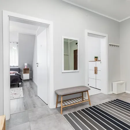 Family Three Bedroom Podczele Sunrise By Renters Appartement Kołobrzeg